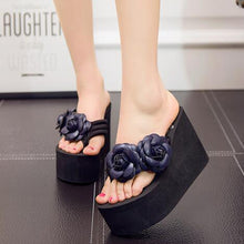 Load image into Gallery viewer, HEE GRAND 2018 New Arrive Women&#39;s Slides Flower Decoration Fashion Slippers Women Slip-on Causal Shoes for Vacation XWT1103