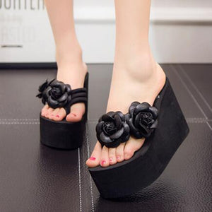 HEE GRAND 2018 New Arrive Women's Slides Flower Decoration Fashion Slippers Women Slip-on Causal Shoes for Vacation XWT1103